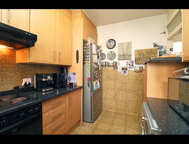1 BEDROOM APARTMENT FOR SALE IN HOUGHTON ESTATE